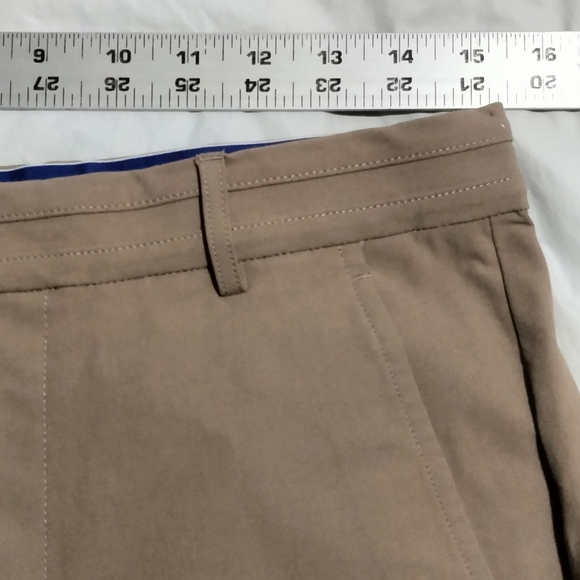 BRADY Structured Short Khaki Performance Men's Golf Shorts Size 30 NWT $75 - Picture 2 of 6